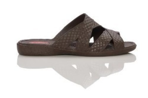 okabashi cross strap sandals